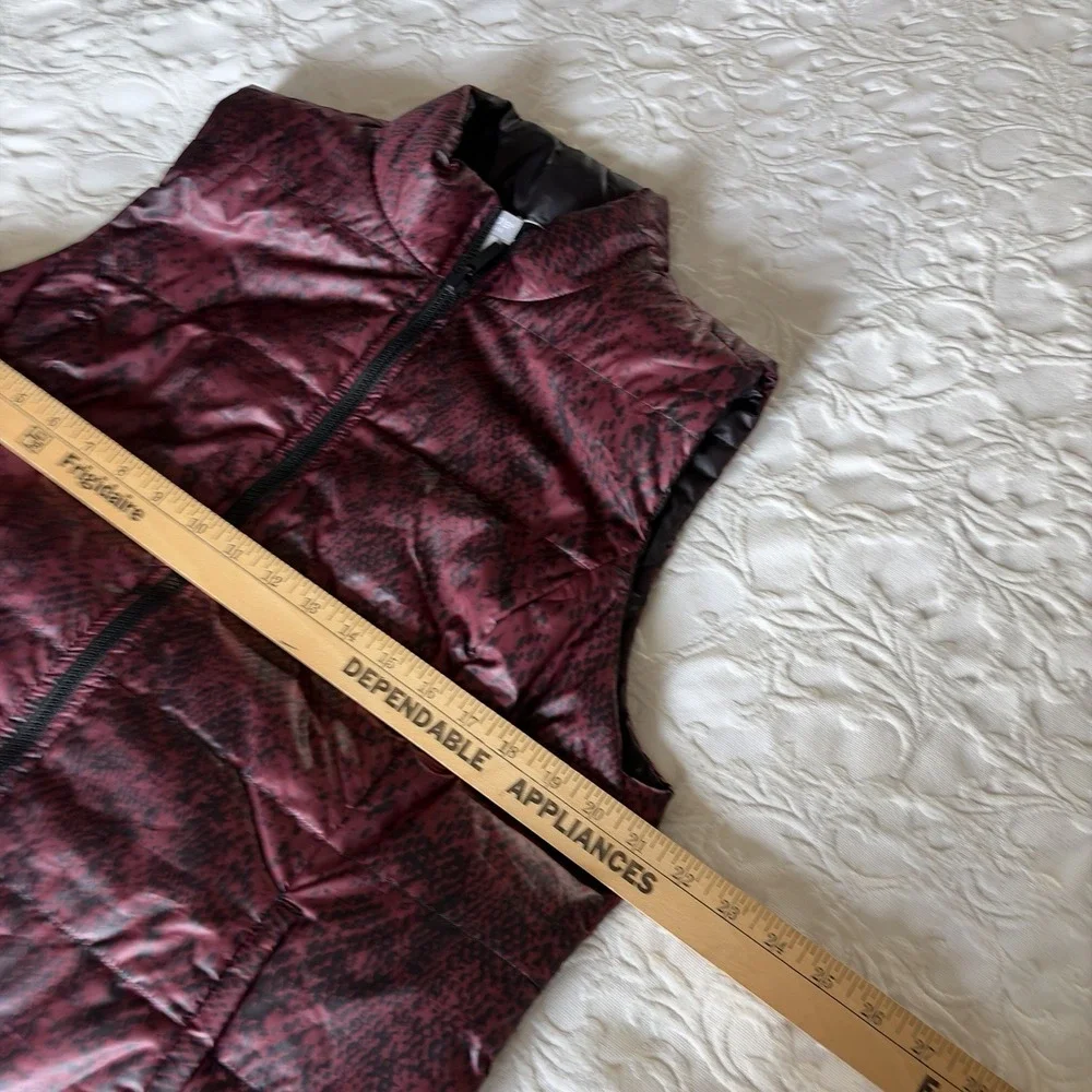 Chico's Zenergy Reversible Puffer Vest Size 2 L XL Maroon Black Animal Print NWT
